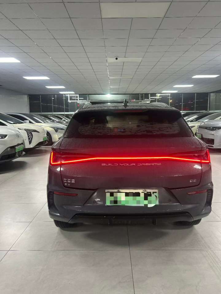 BYD E2 6
