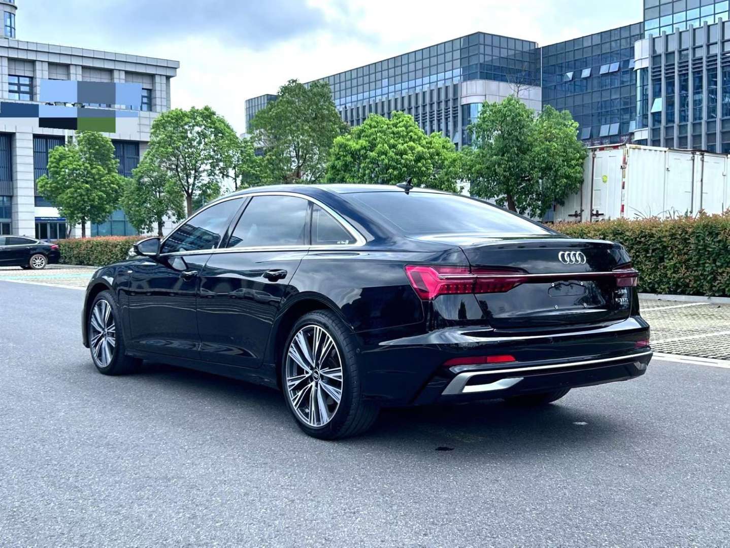 Audi A6L 2024 A6L 2.0TFSI 45TFSI Quattro Dynamic Select 8