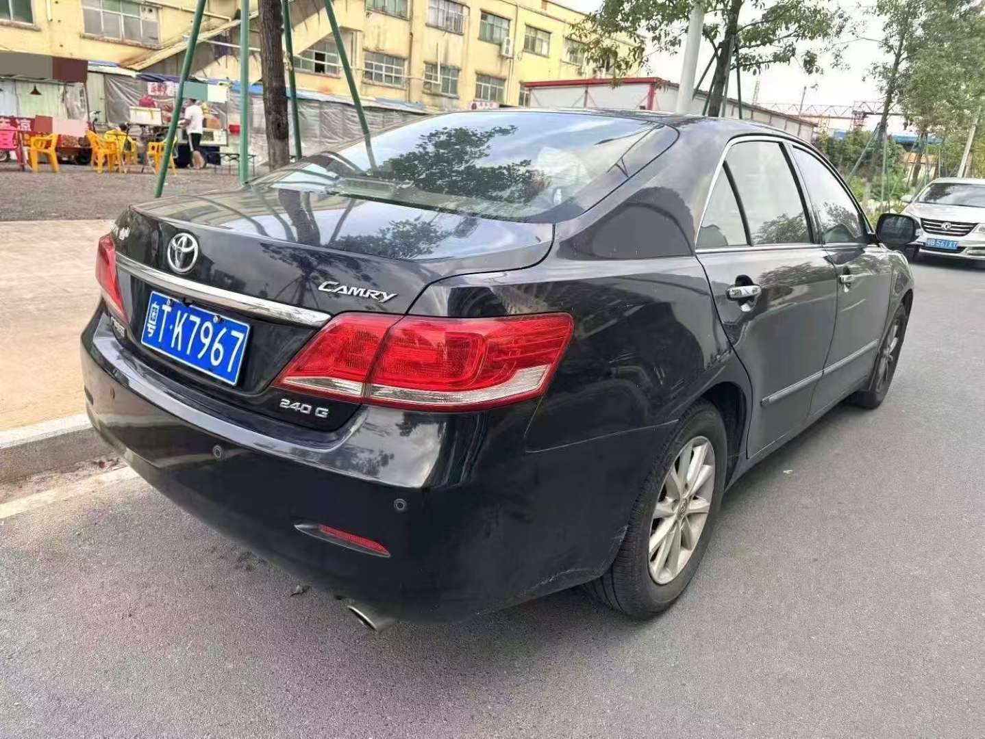 Toyota Camry 2010 240G Luxury Edition 4