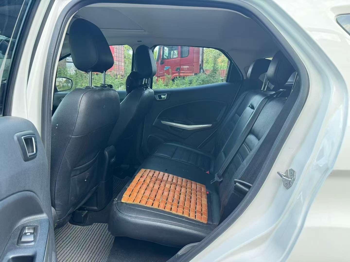 Ford EcoSport 1.5L Automatic Sunroof 8