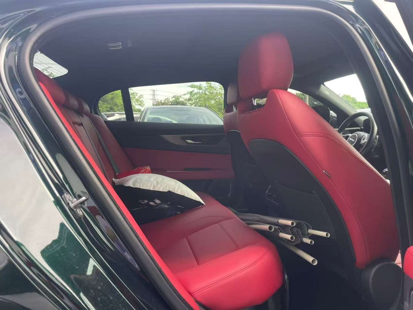 Jaguar XEL 2.0T 250PS R-DYNAMIC S Entry Sport 5