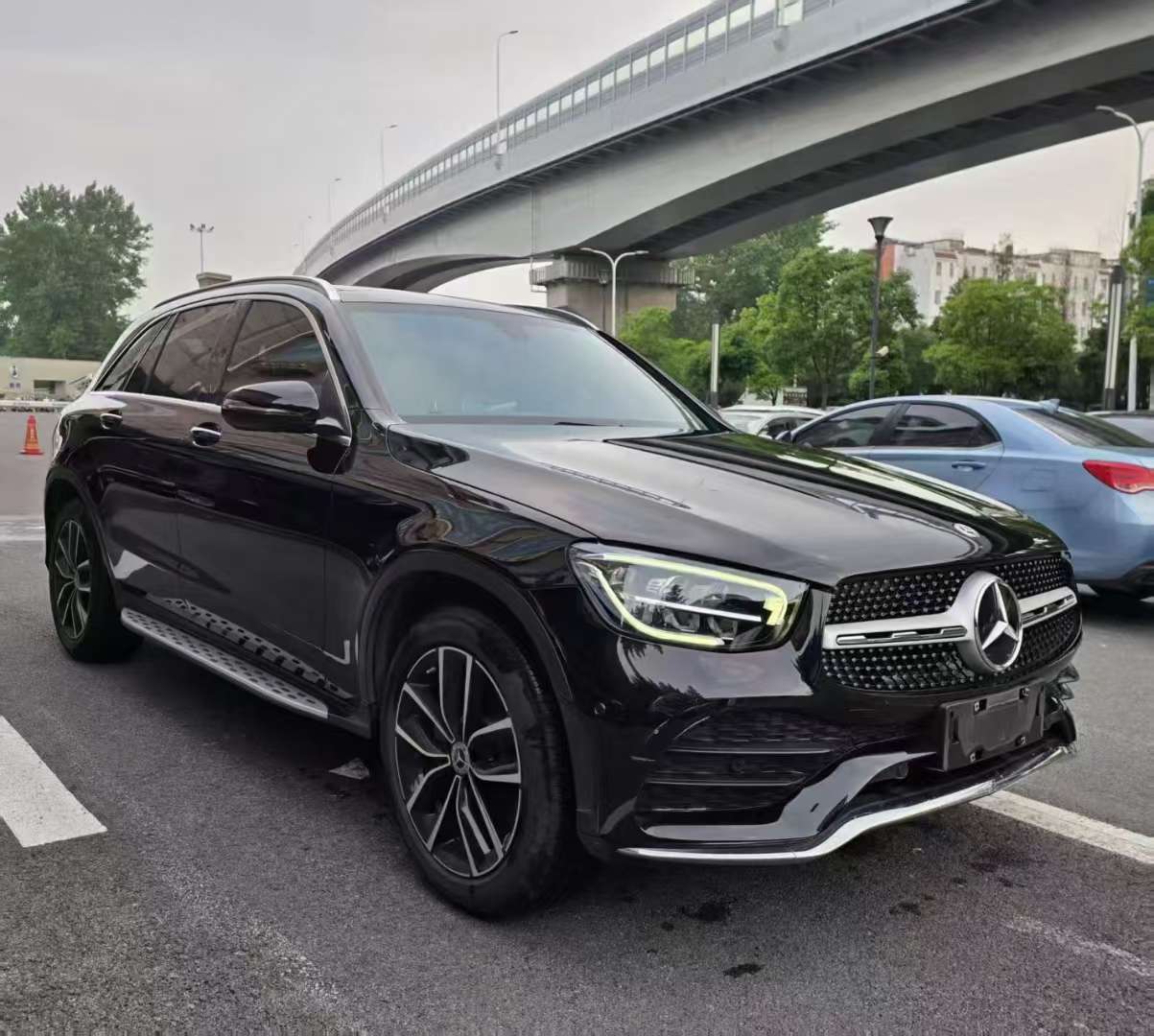 Mercedes-Benz GLC 2022 GLC260L Luxury Long-wheelbase 3