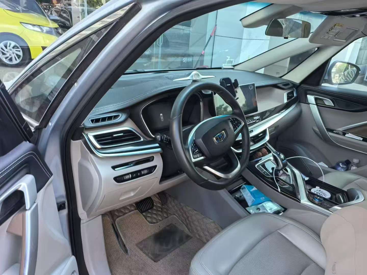 Geely Jiaji 1.5TD PHEV Premium 4