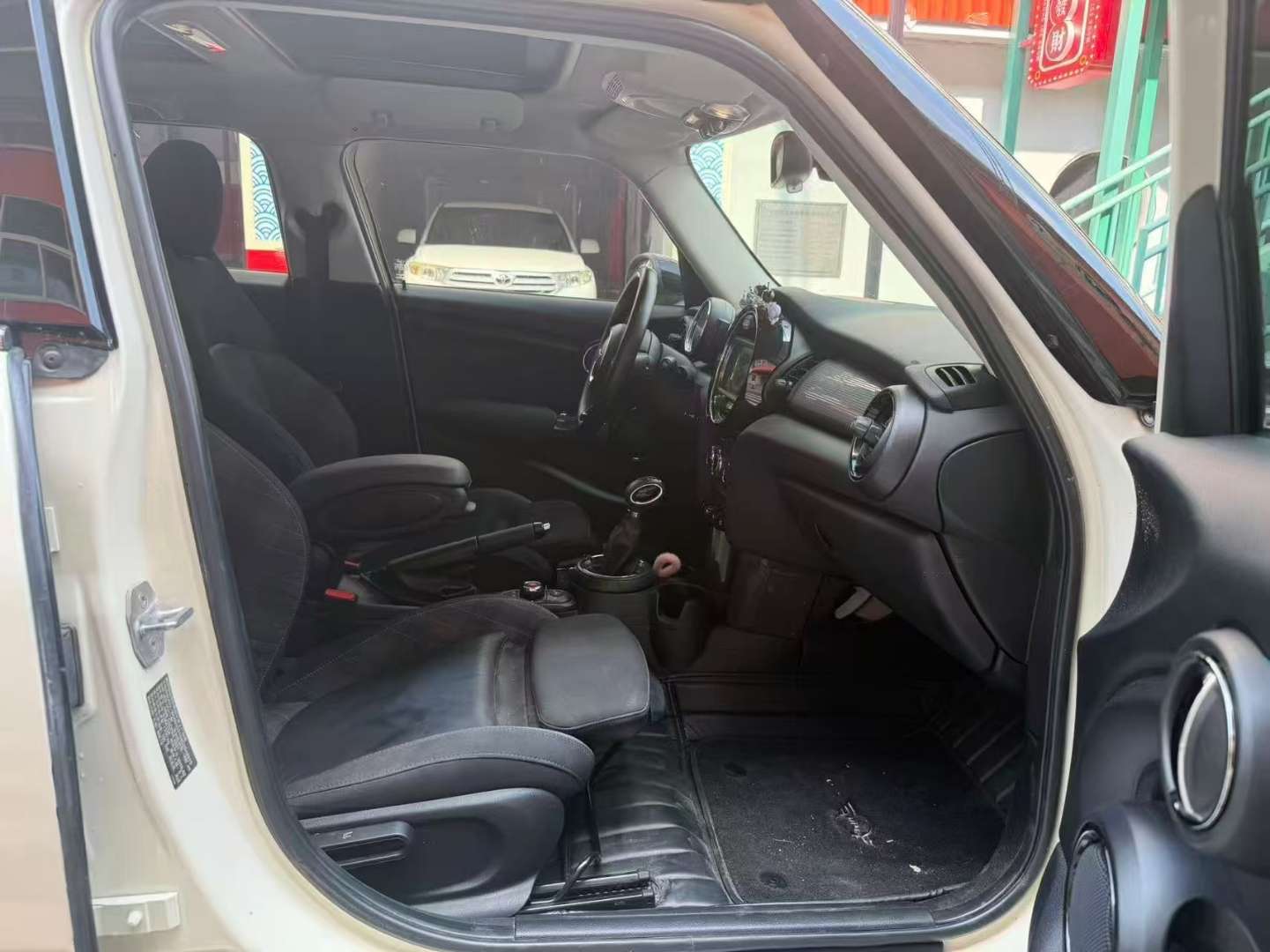 MINI Cooper 2015 1.5T COOPER Fun 5-Door 6