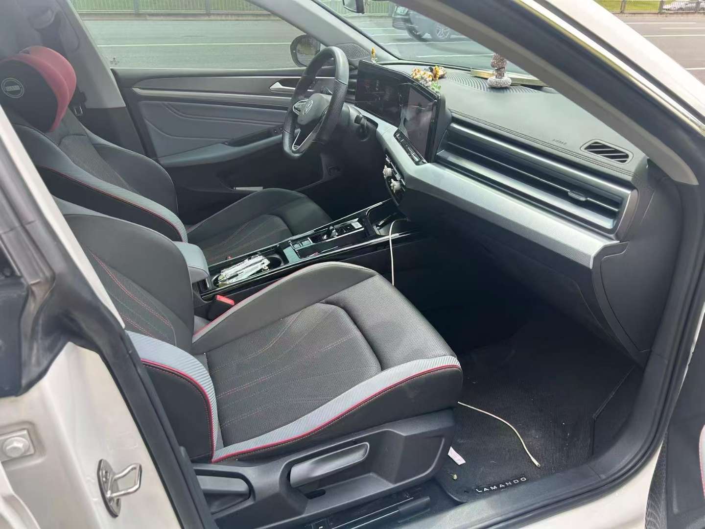 Volkswagen Lamdo L 1.4T 280 Sporty Edition 6
