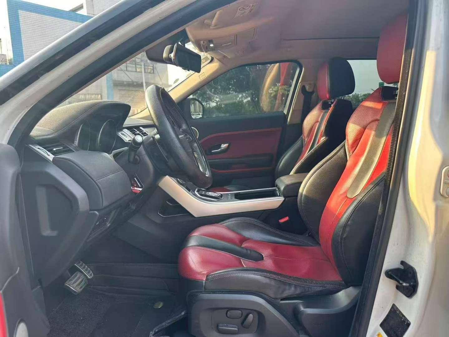Land Rover Range Rover Evoque 2.0 R-Dynamic 3