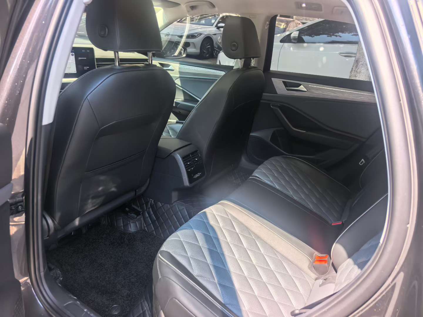 Volkswagen Sagitar 2025 Super Edition 8