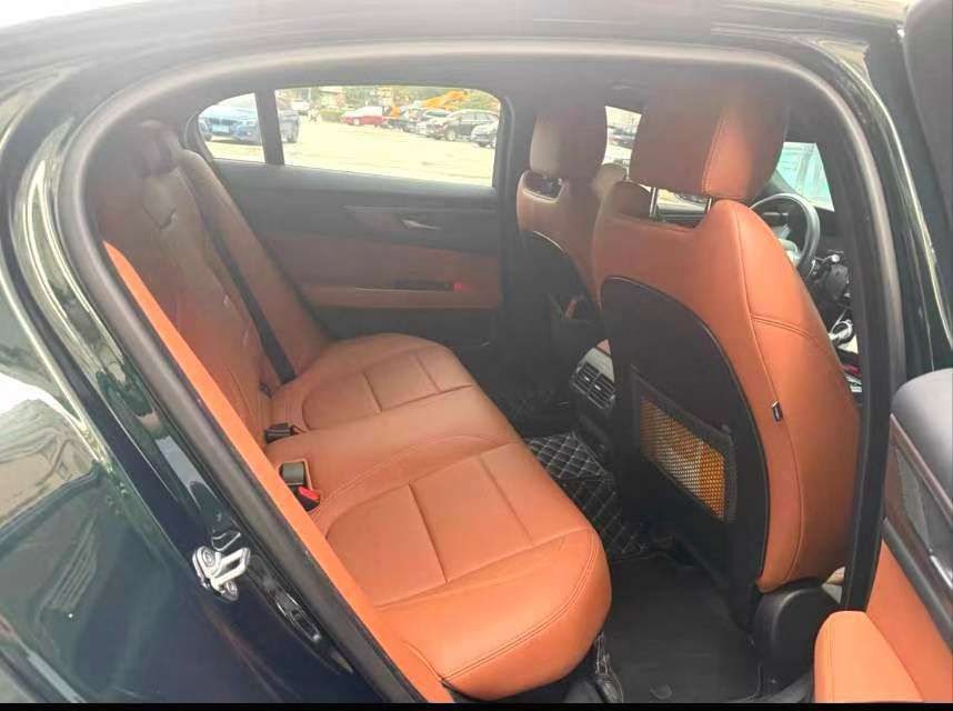 Jaguar XEL 2023 2.0T 250 Advanced Sport 5