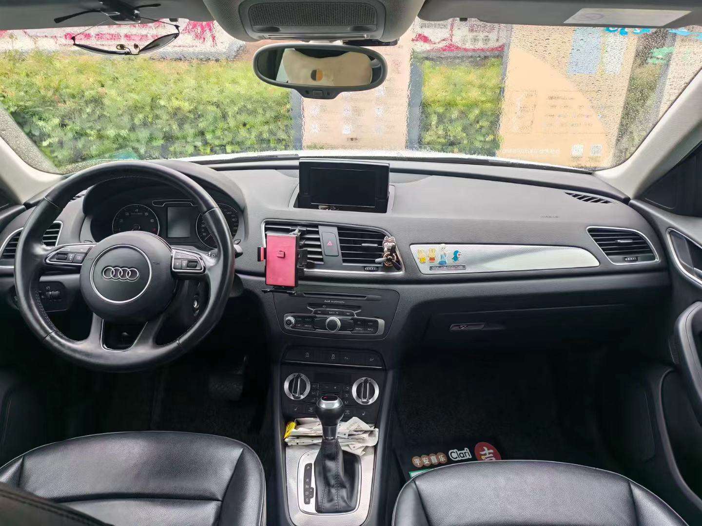 Audi Q3 2.0T Tech Edition 6