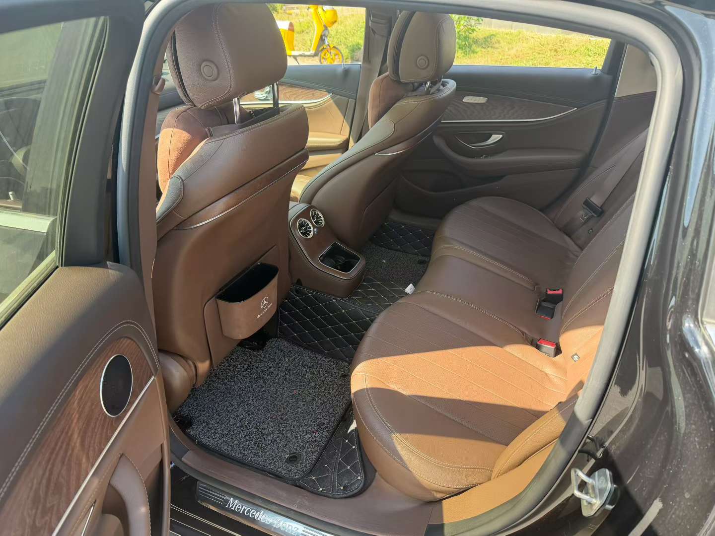 Mercedes-Benz E-Class 7