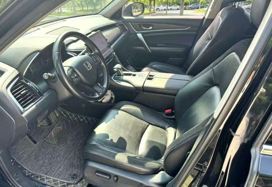 Honda Avancier 1.5T 240TURBO FWD Luxury 7