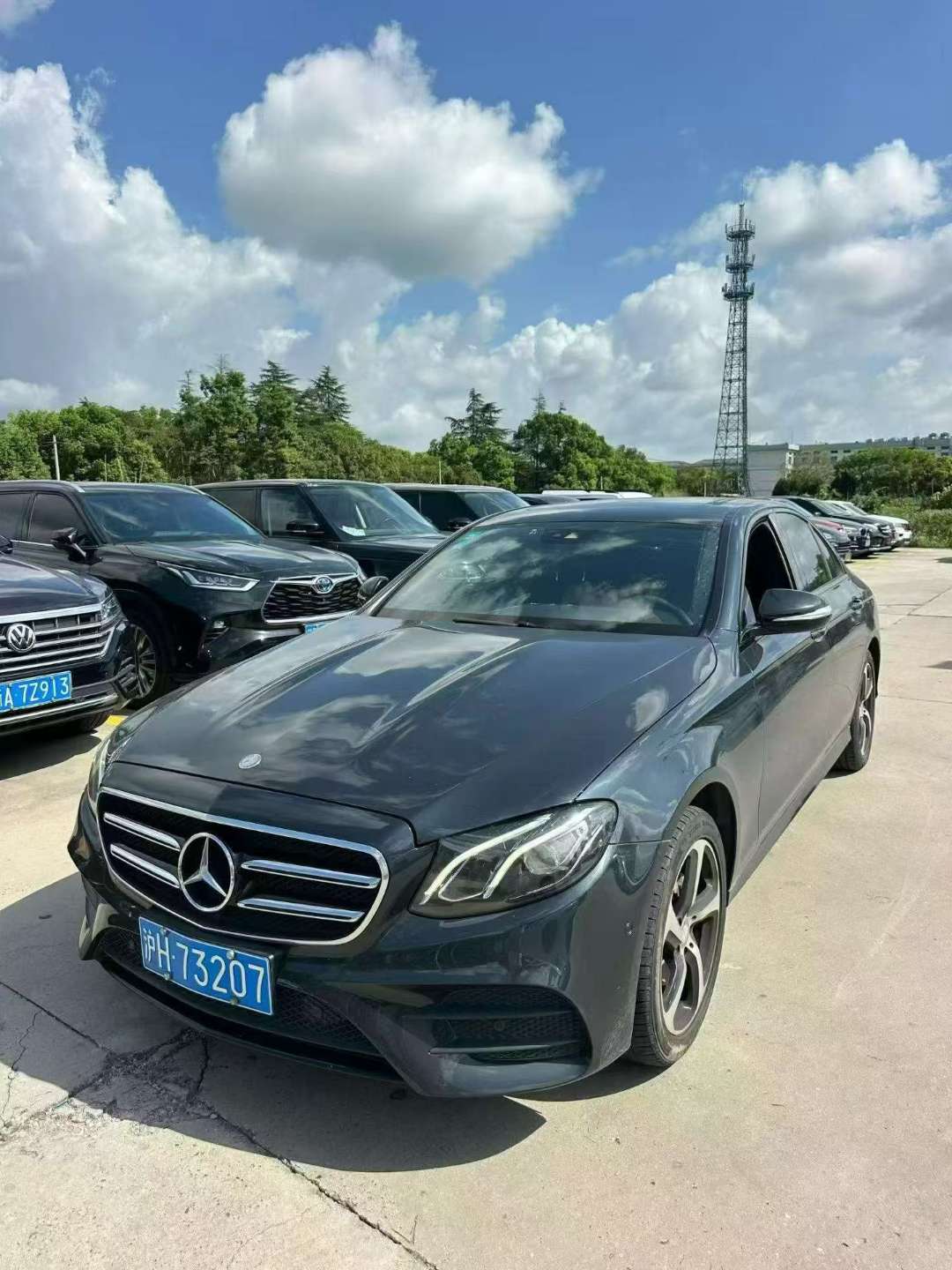 Mercedes-Benz E-Class E200 2.0T 2