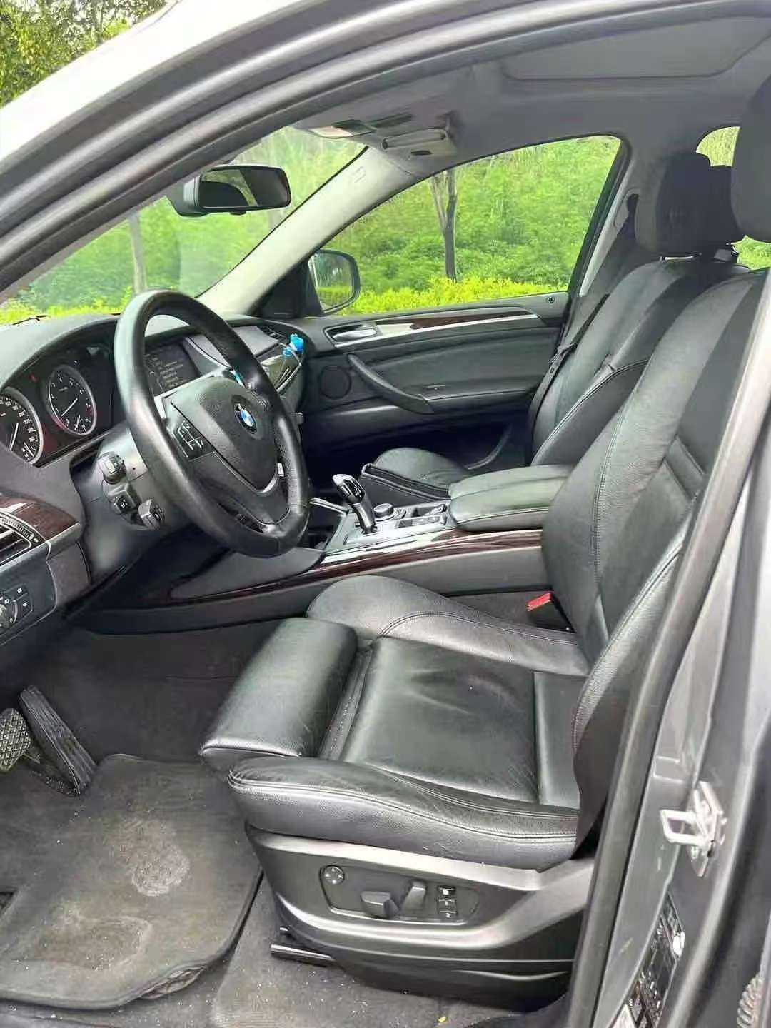 BMW X6 35i 3.0T 7