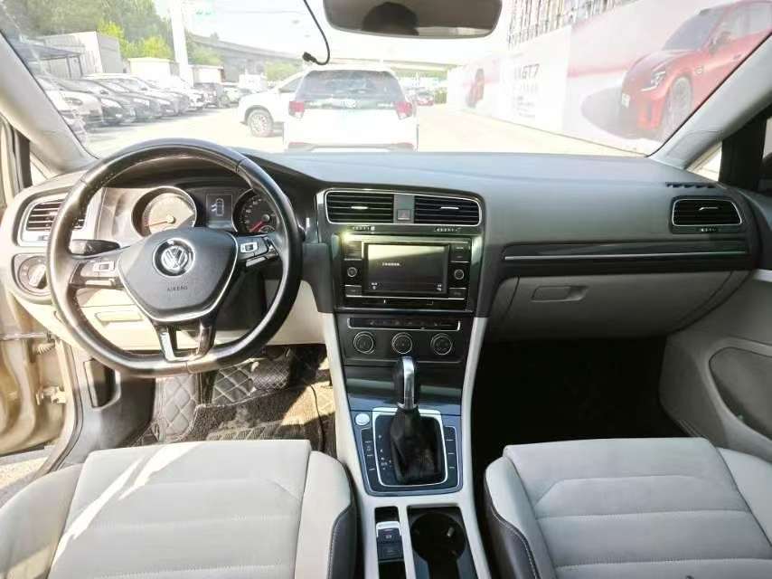 Volkswagen Golf 7 2018 1.4TSI 230TSI Luxury 6