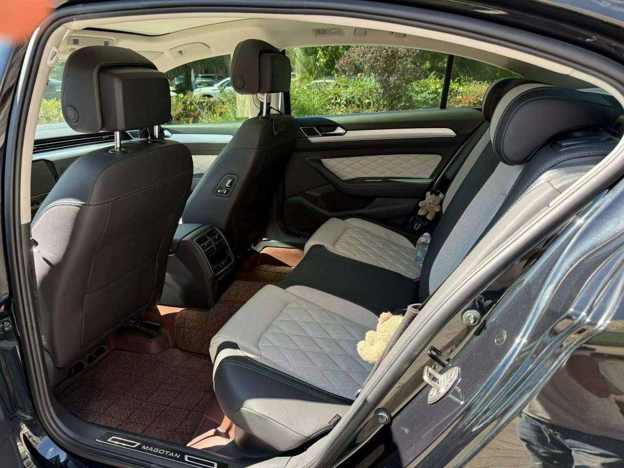 Volkswagen Magotan 2.0T Luxury Edition 5