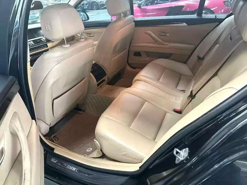 BMW 5 Series 2.0T Leading Edition 7