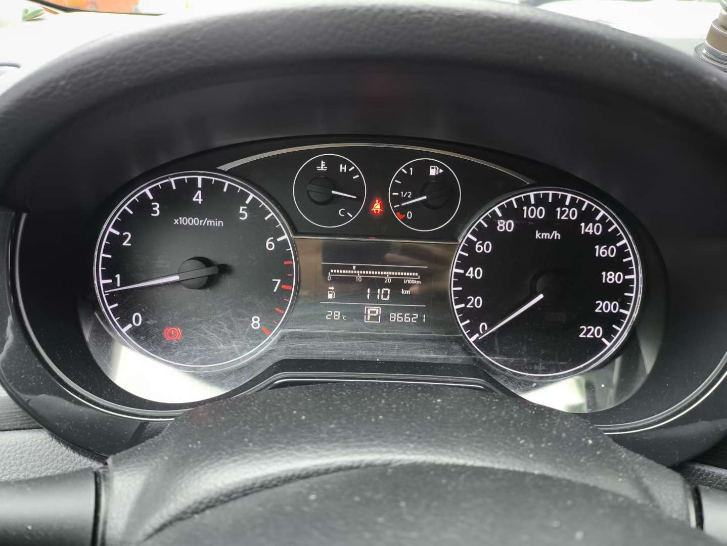 Nissan Tiida 1.6 Automatic 5