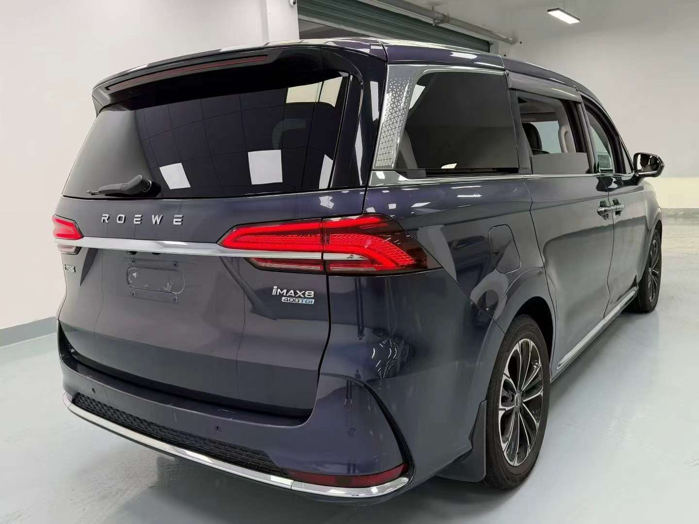 Roewe IMAX8 6