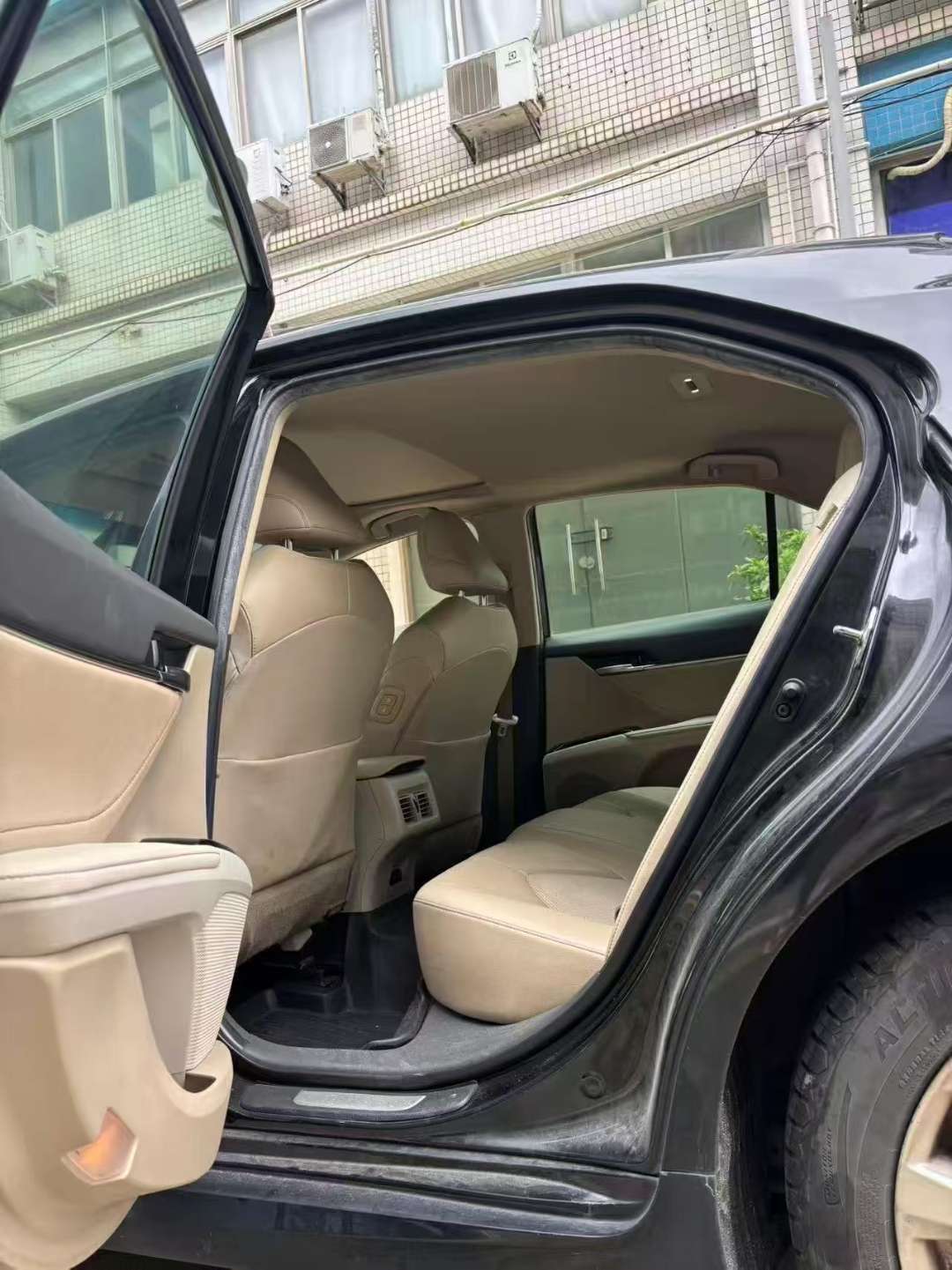 Toyota Camry 2020 2.0G Luxury Edition 7