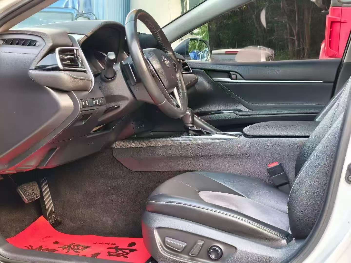 Toyota Camry 2.0S Knight Edition 7