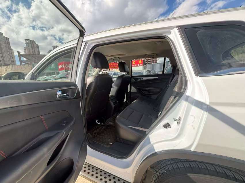 Changan CS75 8