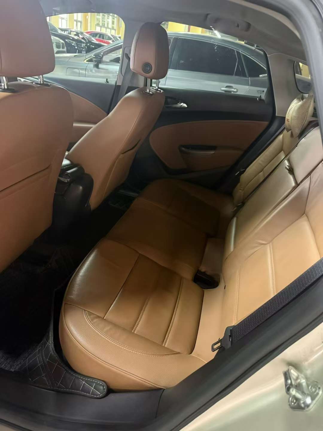 Buick Excelle GT 1.8T Automatic Sunroof Top Trim 4