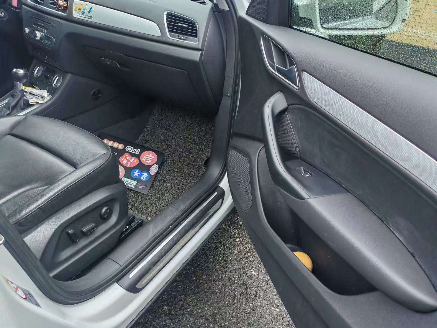 Audi Q3 2.0T Tech Edition 4