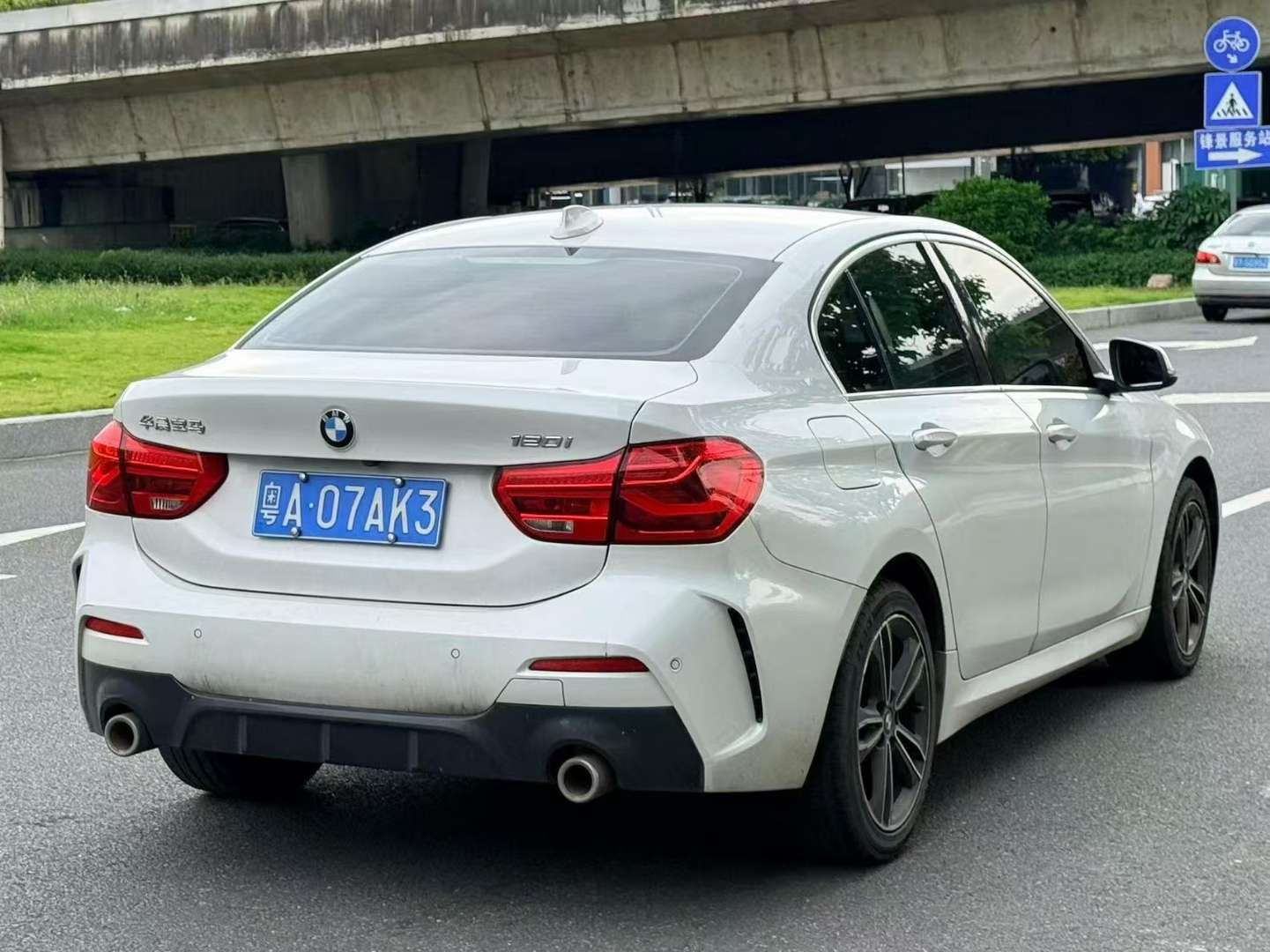 BMW 1 Series 120i 1.5T M Sport 3