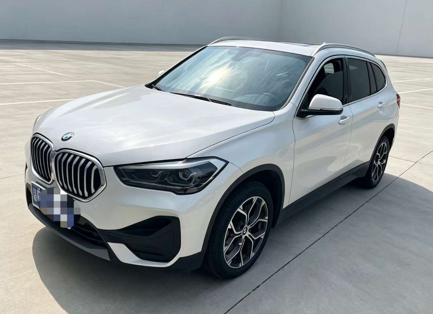 BMW X1 2.0T Automatic Sunroof Leading Edition 25i
