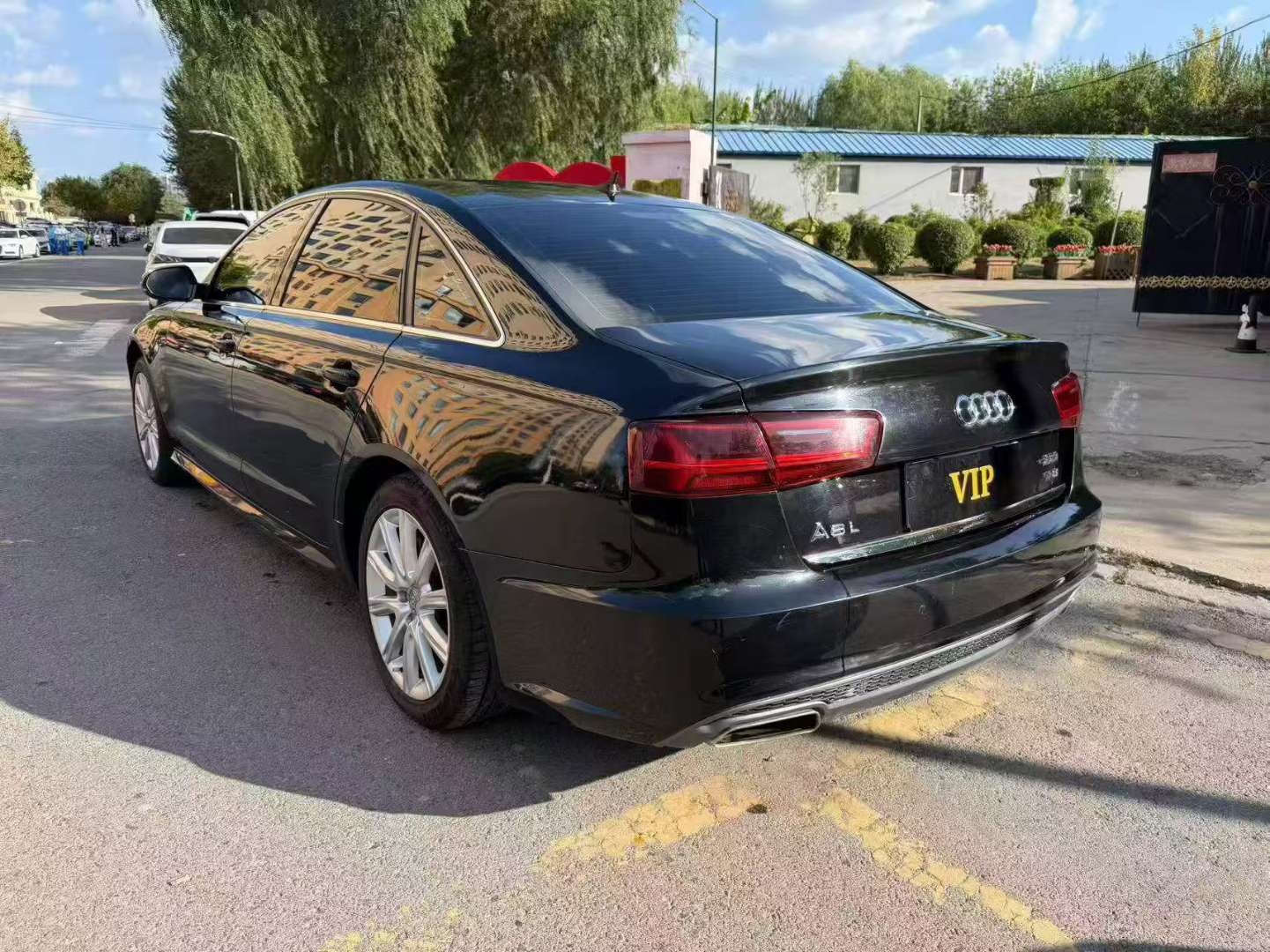 Audi A6 2013 2.0T 4