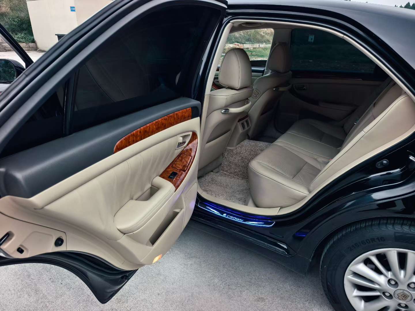 Toyota Crown 7