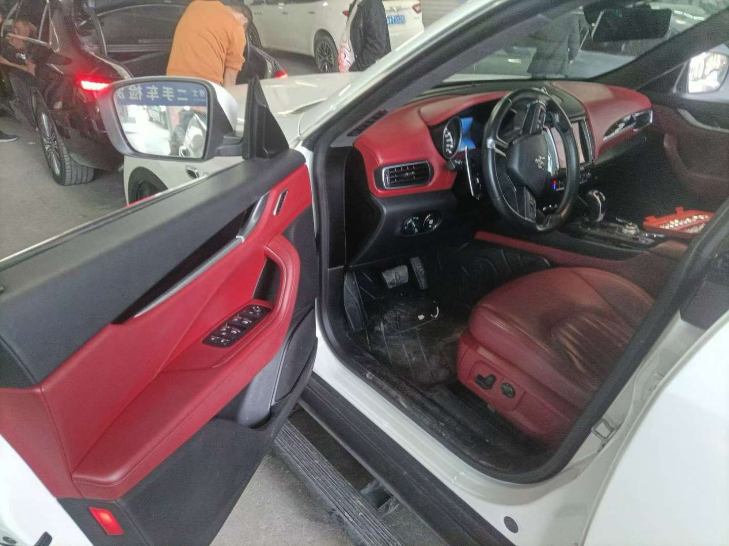Maserati Levante 3