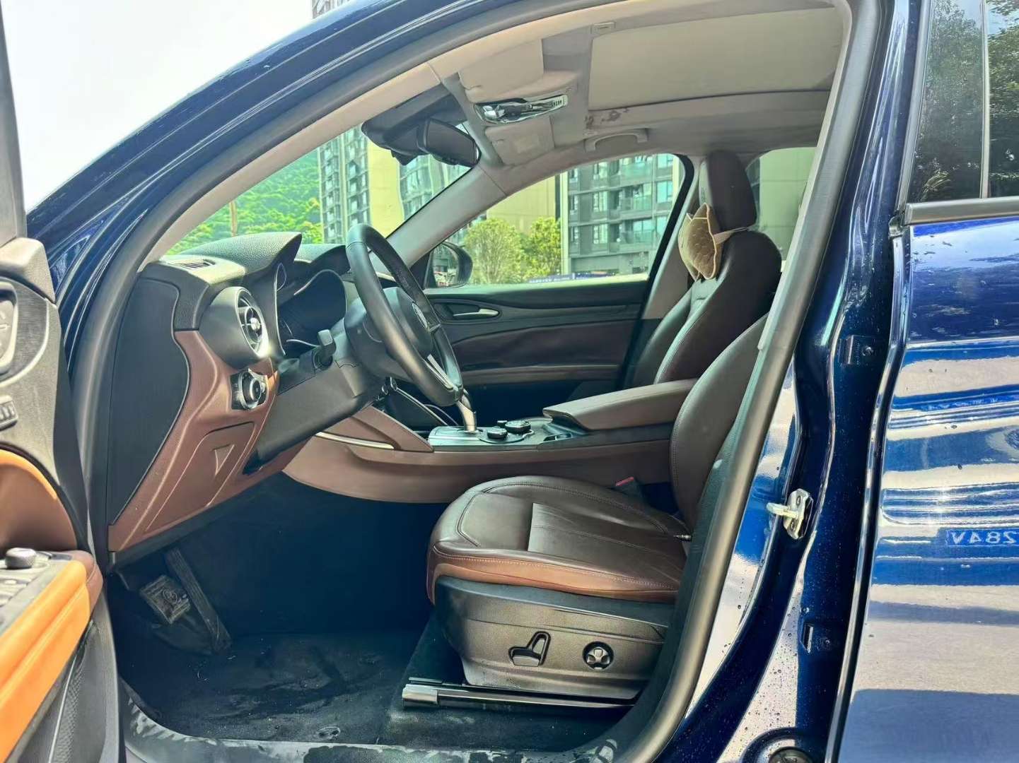 Alfa Romeo Stelvio 2.0T Elite Edition 6