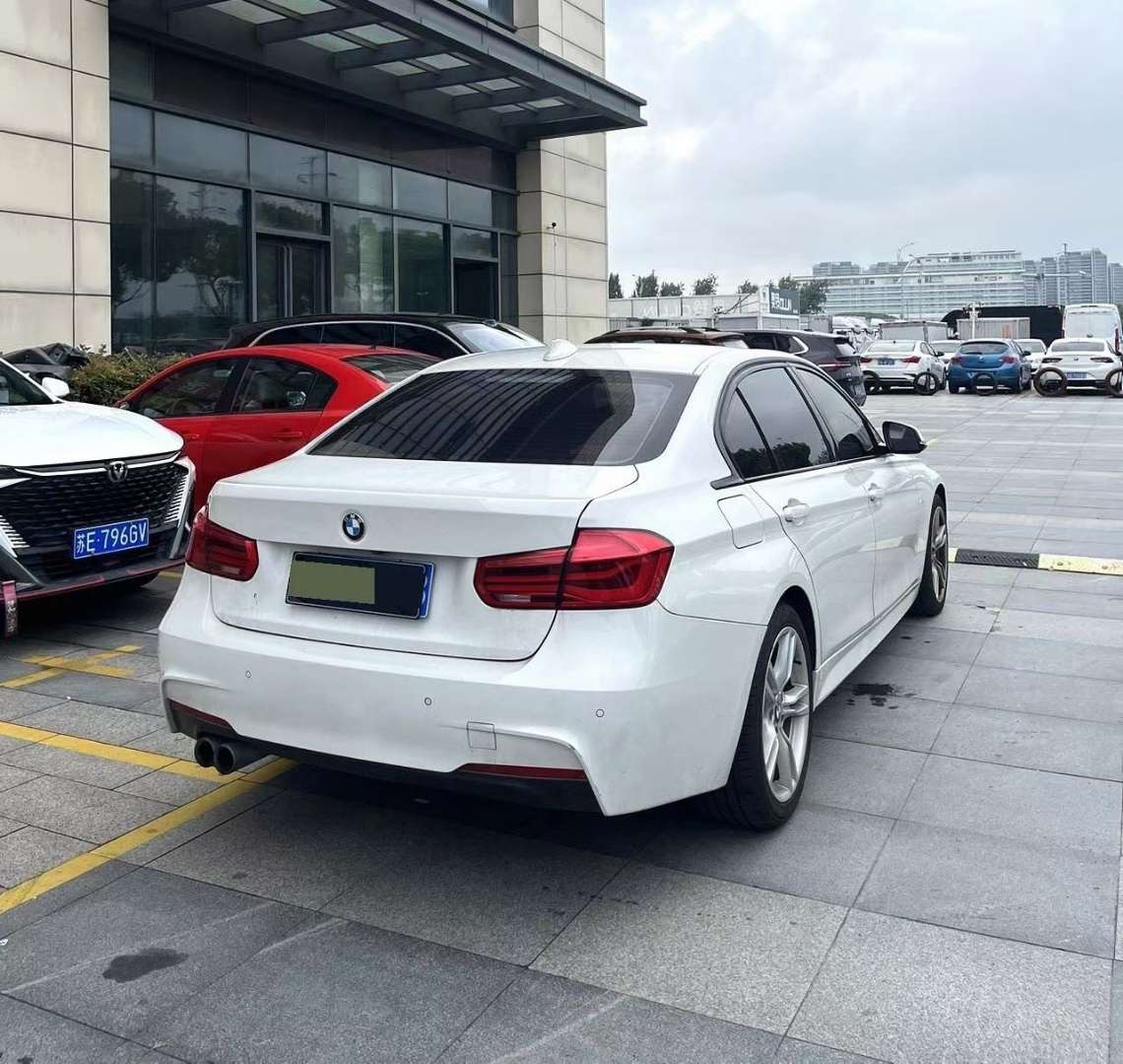 BMW 3 Series M Sport 9