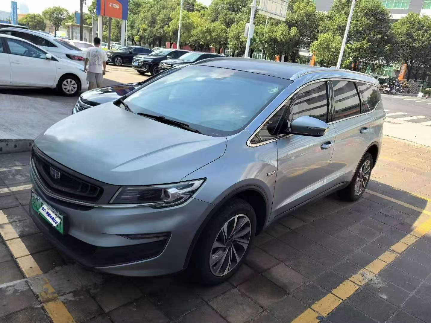 Geely Jiaji 1.5TD PHEV Premium