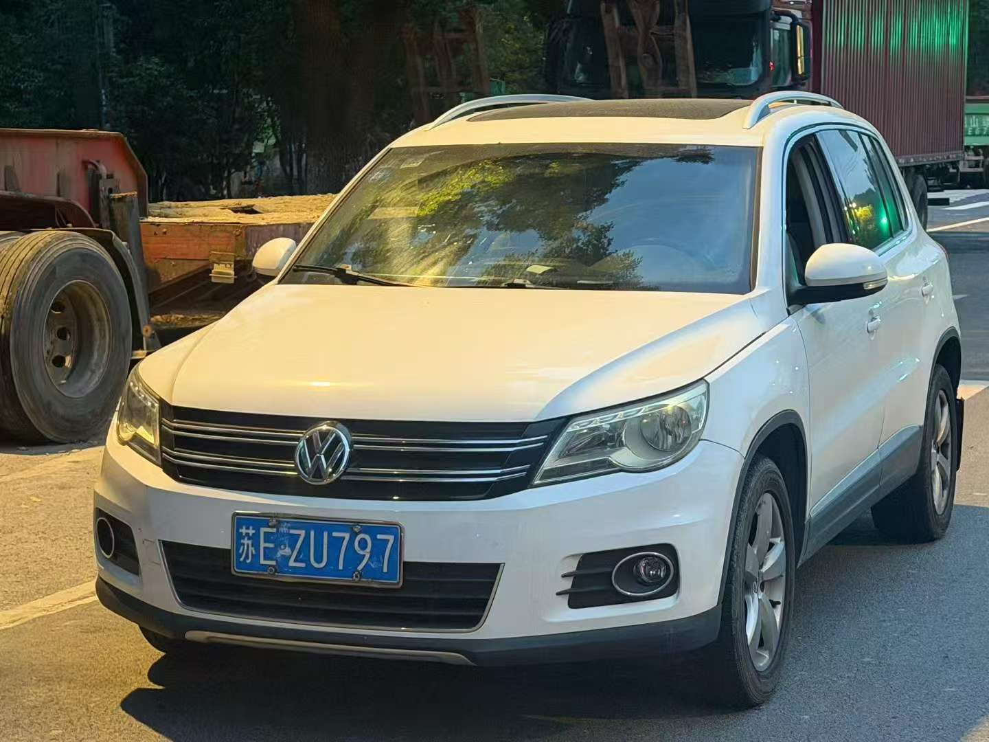 Volkswagen Tiguan 1.8T 4WD 2