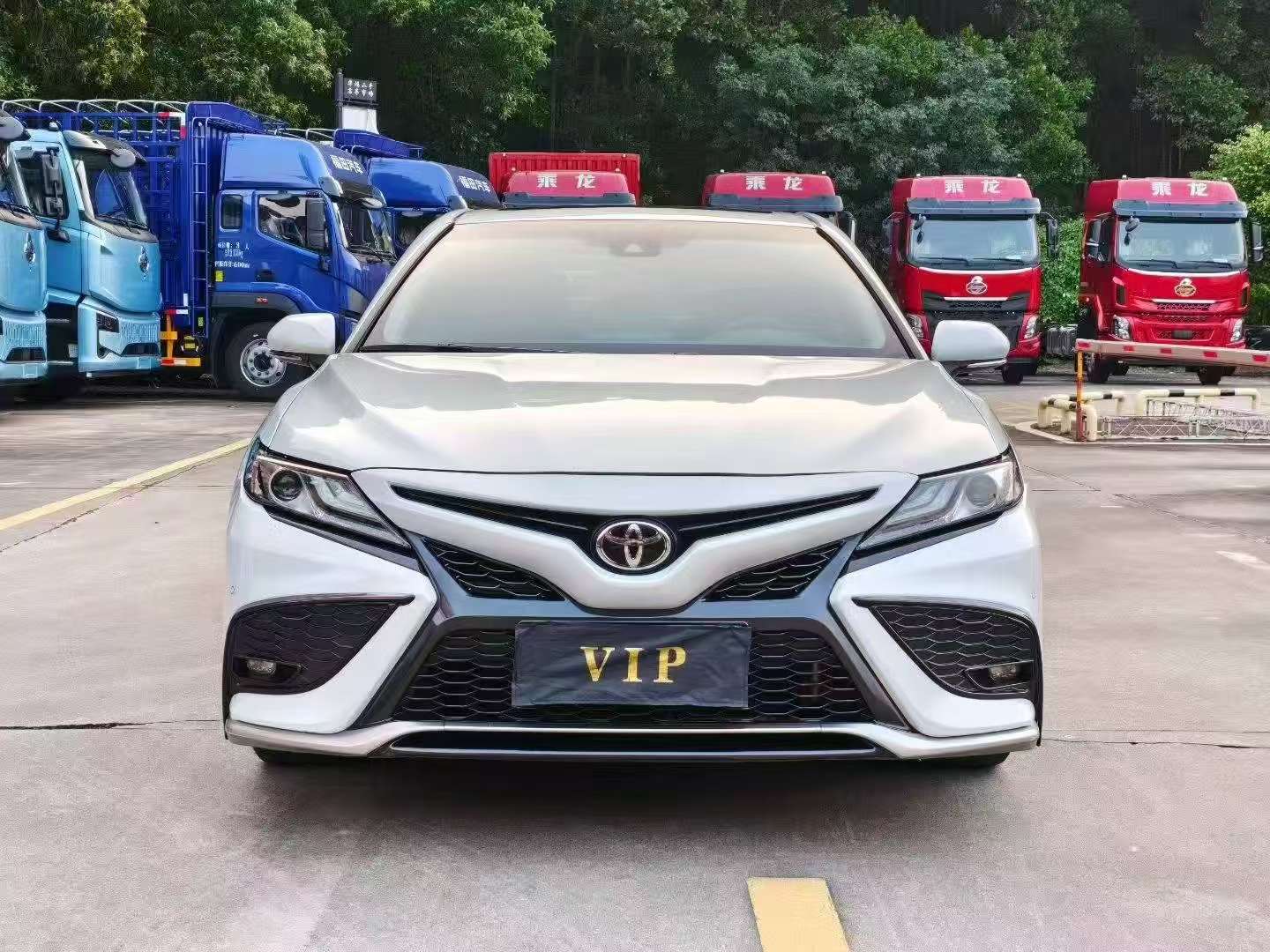 Toyota Camry 2.0S Knight Edition 2