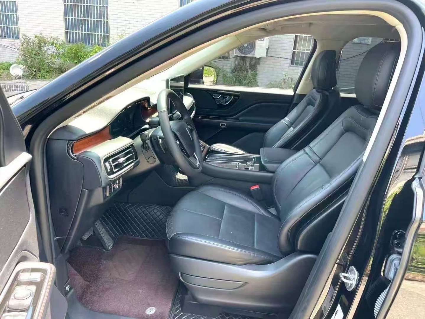 Lincoln Aviator 3.0T AWD Premium 6
