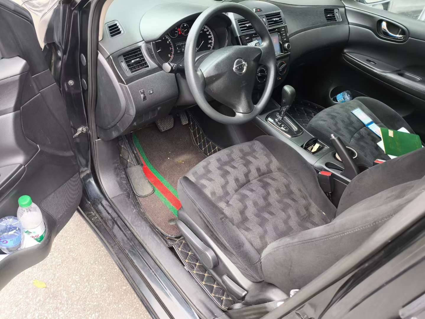 Nissan Tiida 1.6 Automatic 3