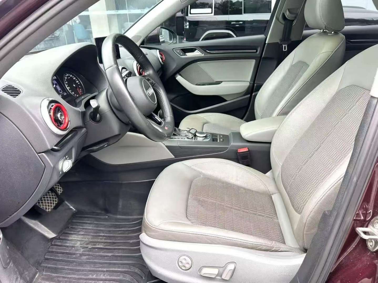 Audi A3 A3 Limousine 35 TFSI Premium 6