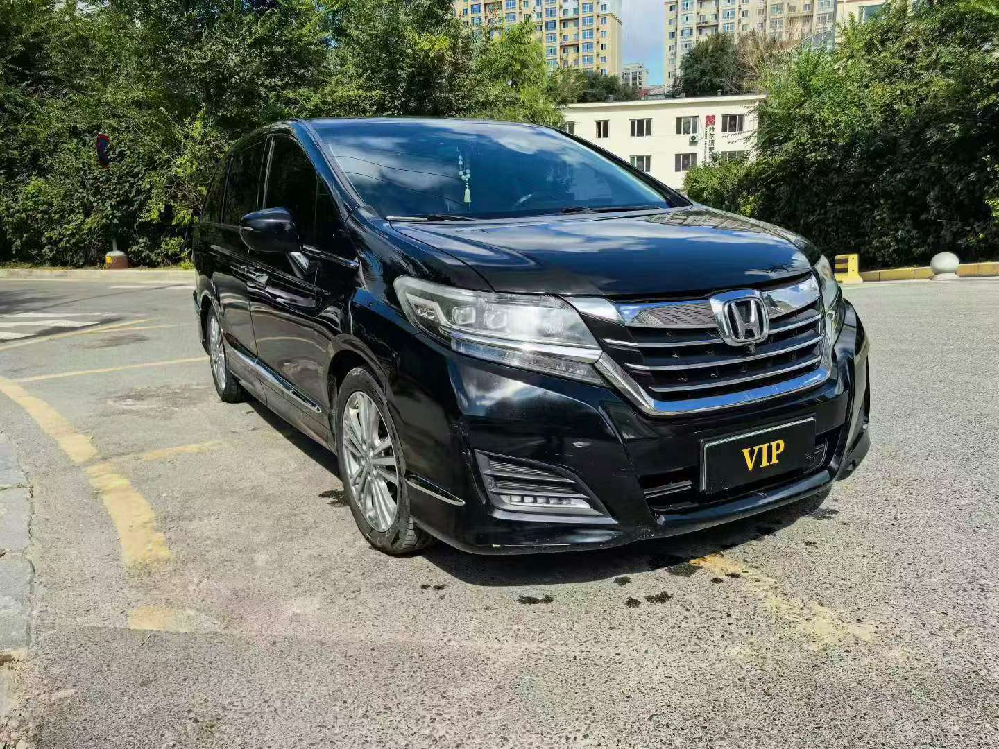 Honda Elysion 2016 3