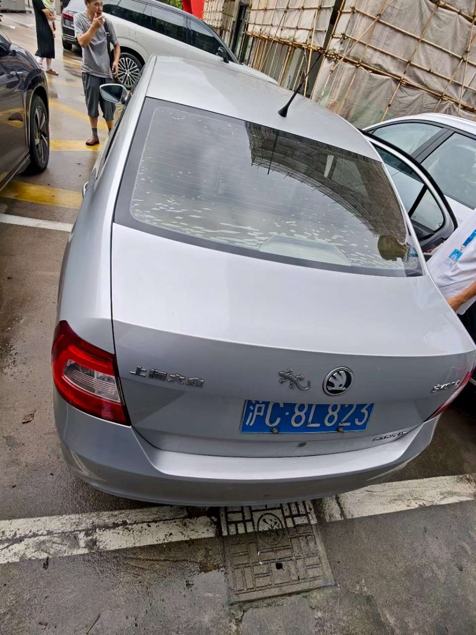 Skoda Rapid 1.6L Select Edition 9