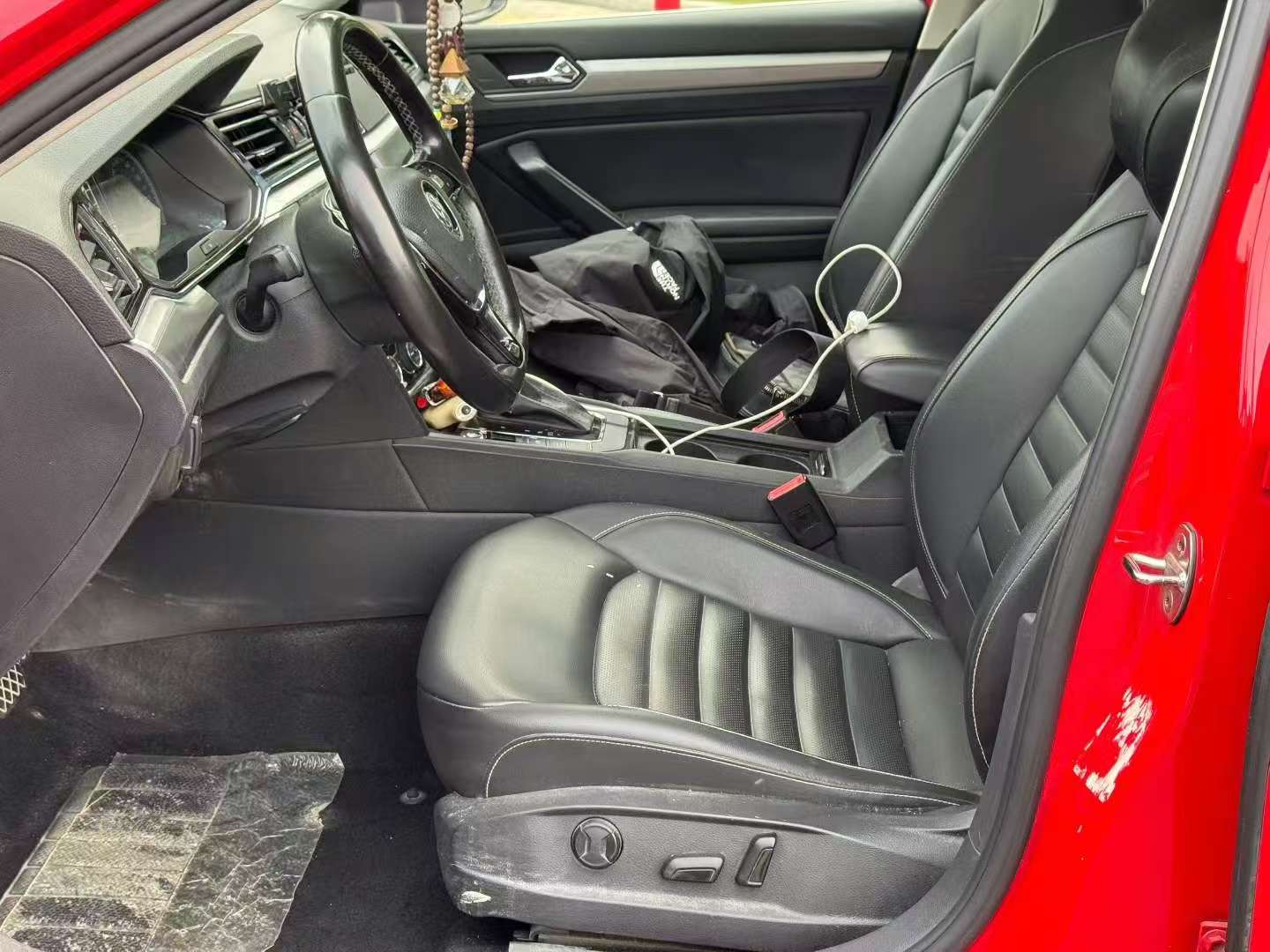 Volkswagen Lamando 280 1.4T Automatic Sunroof 4