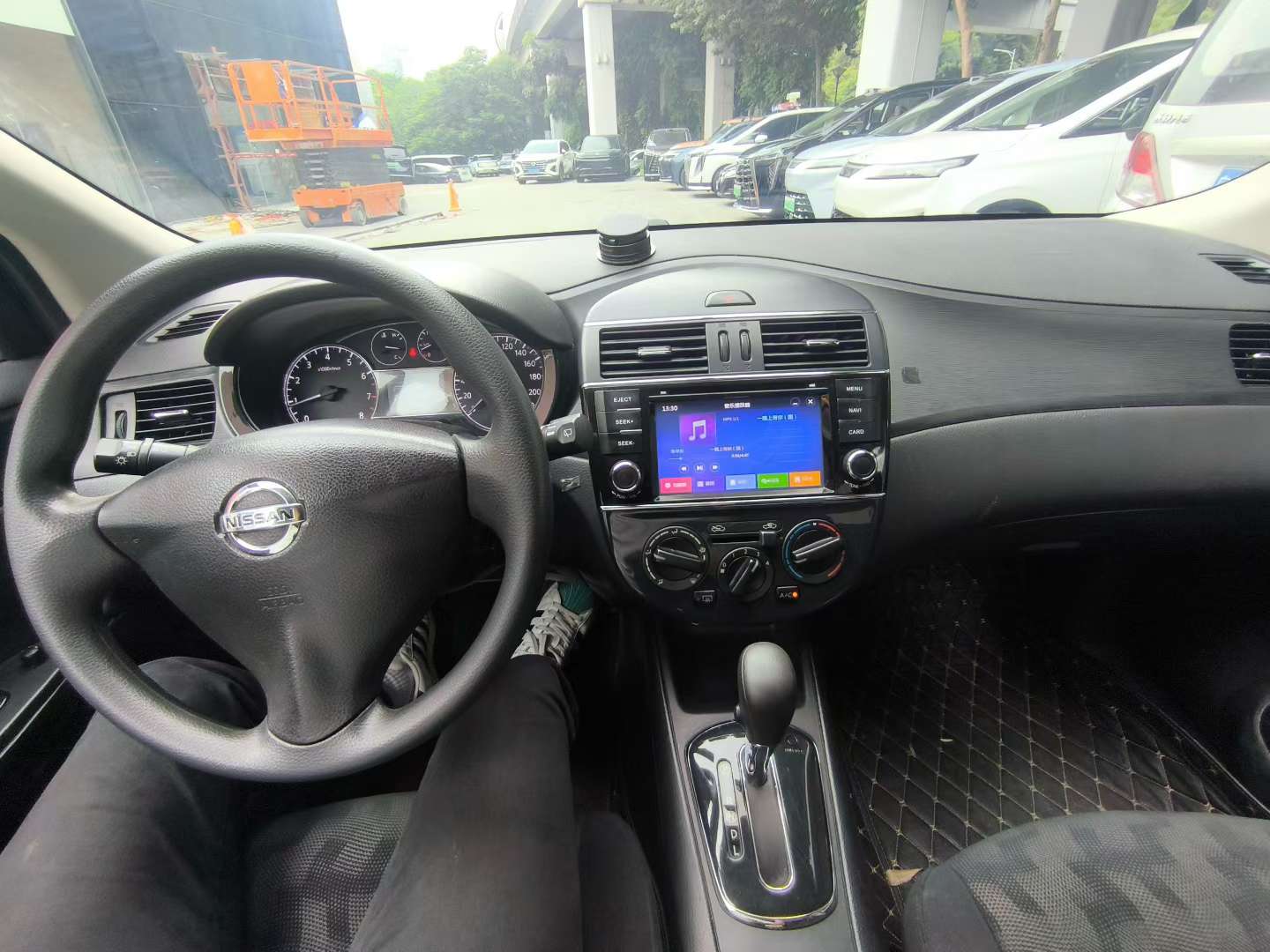 Nissan Tiida 1.6 Automatic 4