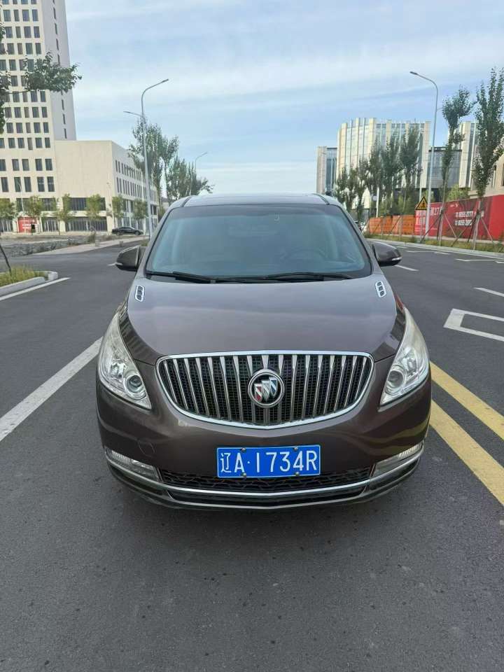 Buick GL8 2.4 Automatic