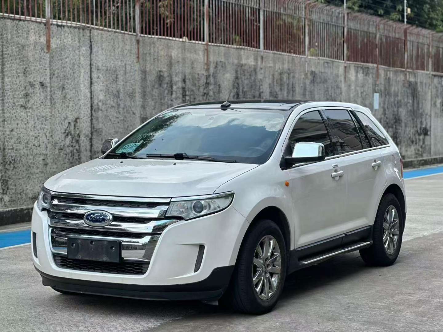 Ford Edge 2.0T Premium Trim (Imported)
