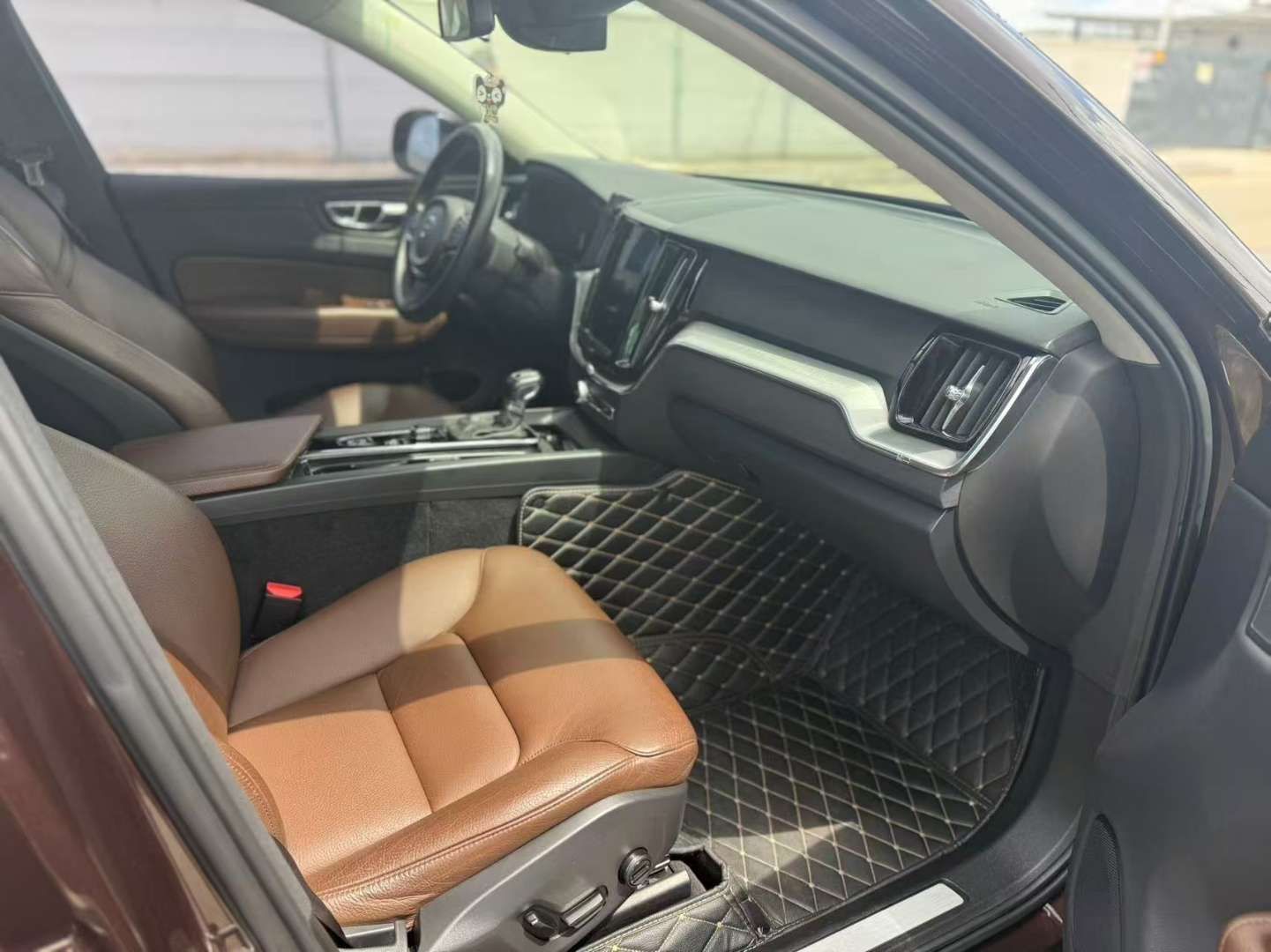 Volvo XC60 2020 T5 AWD Zhiyi Luxury 8