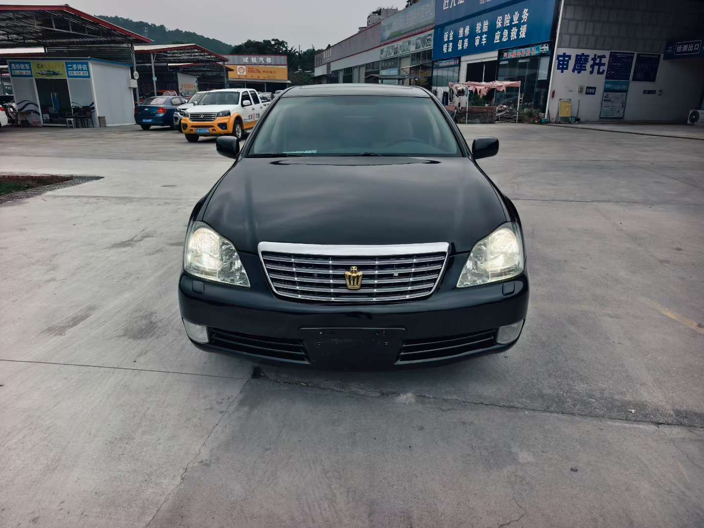 Toyota Crown 5