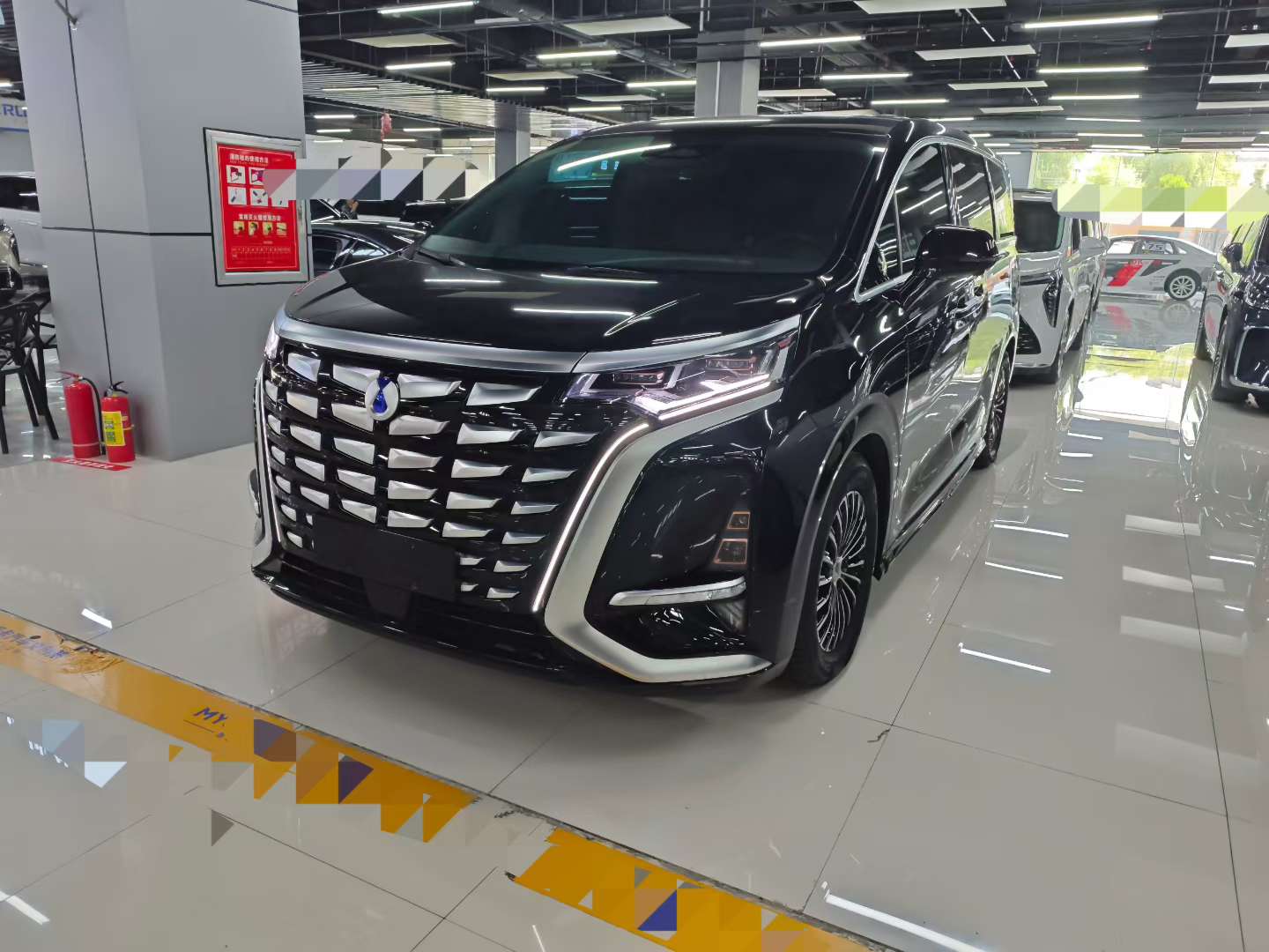 Denza D9 D9 Prestige Edition