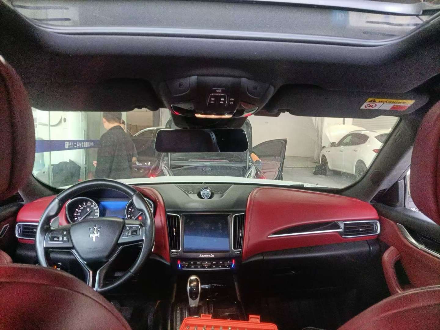 Maserati Levante 2